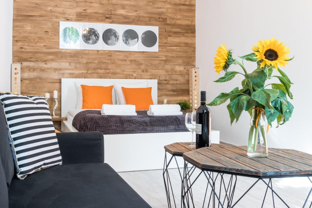 Cracow Best Location Apartment With Garden By Cozyplace Krasków Exterior foto