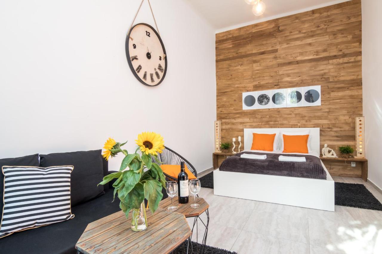 Cracow Best Location Apartment With Garden By Cozyplace Krasków Exterior foto