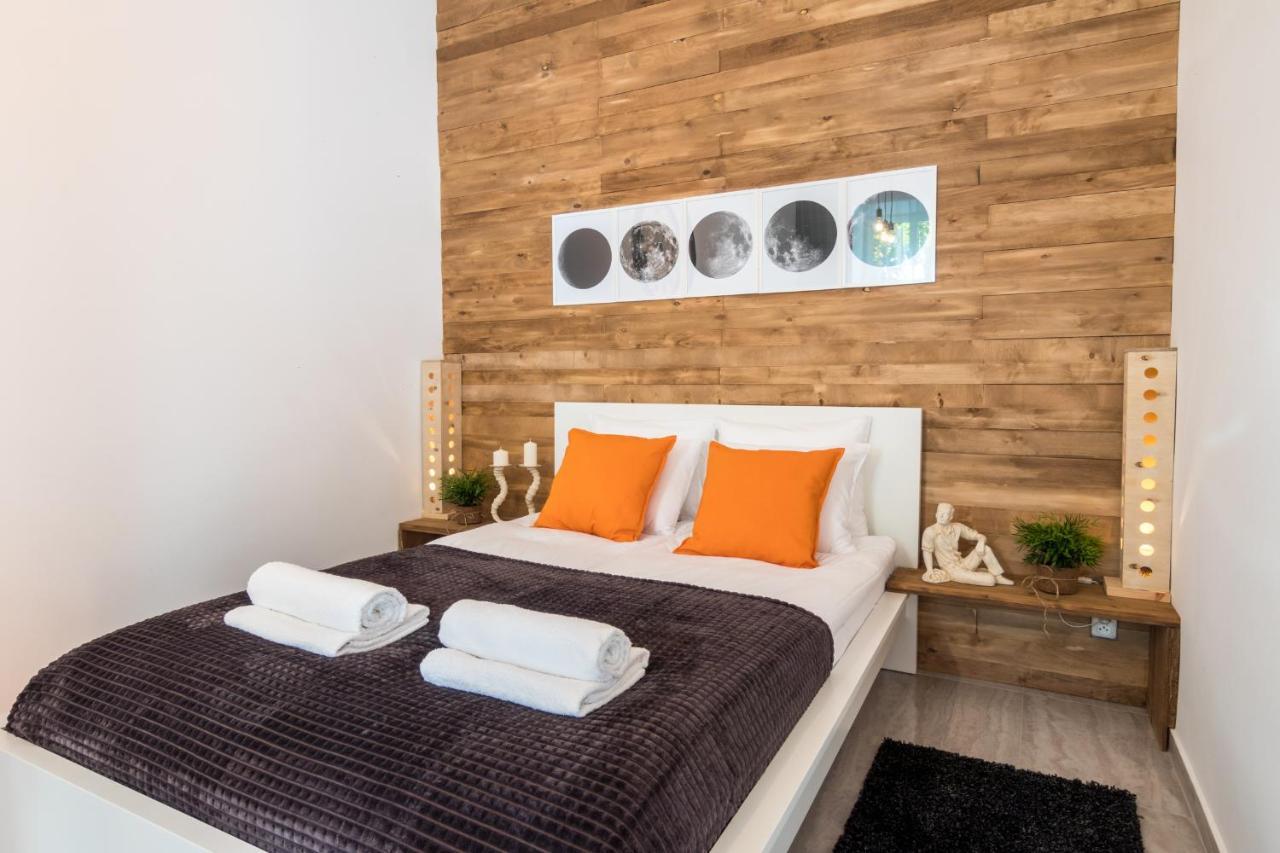 Cracow Best Location Apartment With Garden By Cozyplace Krasków Exterior foto