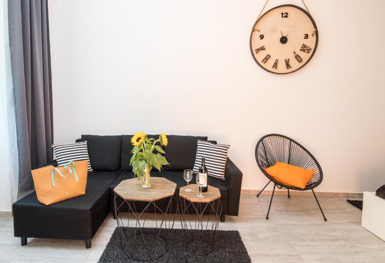 Cracow Best Location Apartment With Garden By Cozyplace Krasków Exterior foto