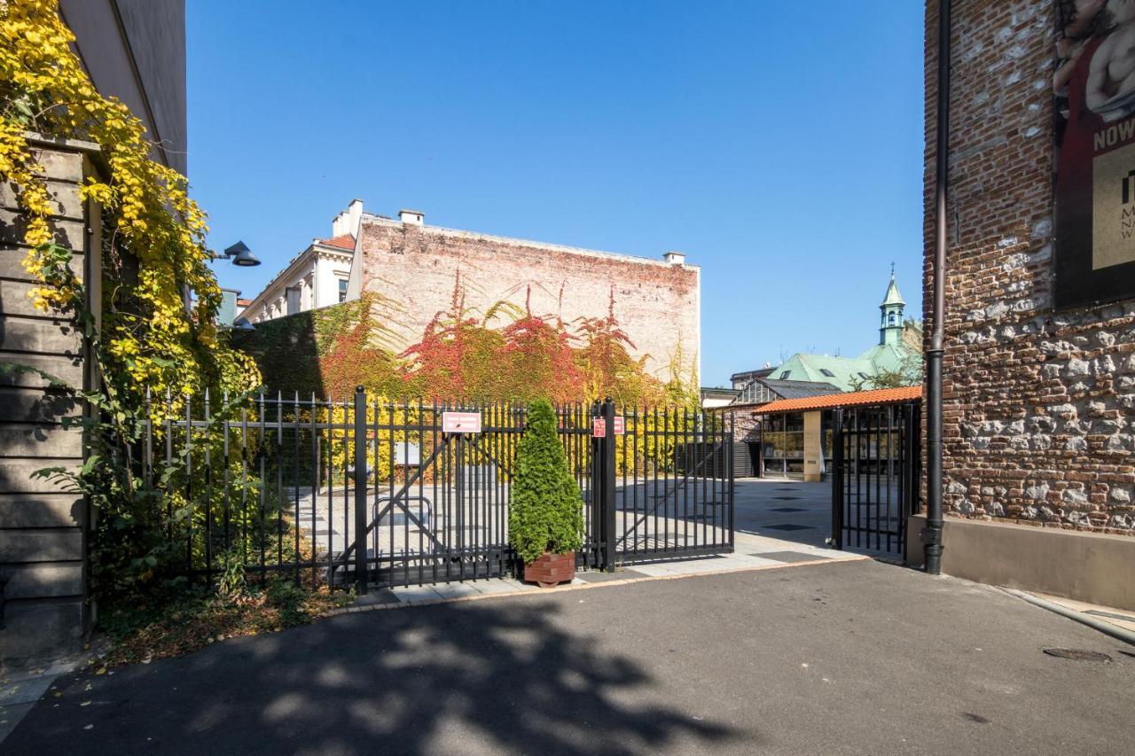 Cracow Best Location Apartment With Garden By Cozyplace Krasków Exterior foto